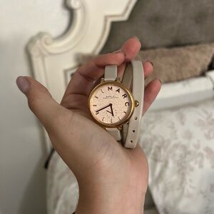 Marc Jacobs Gold Dial with Cream Strap Women's Watch